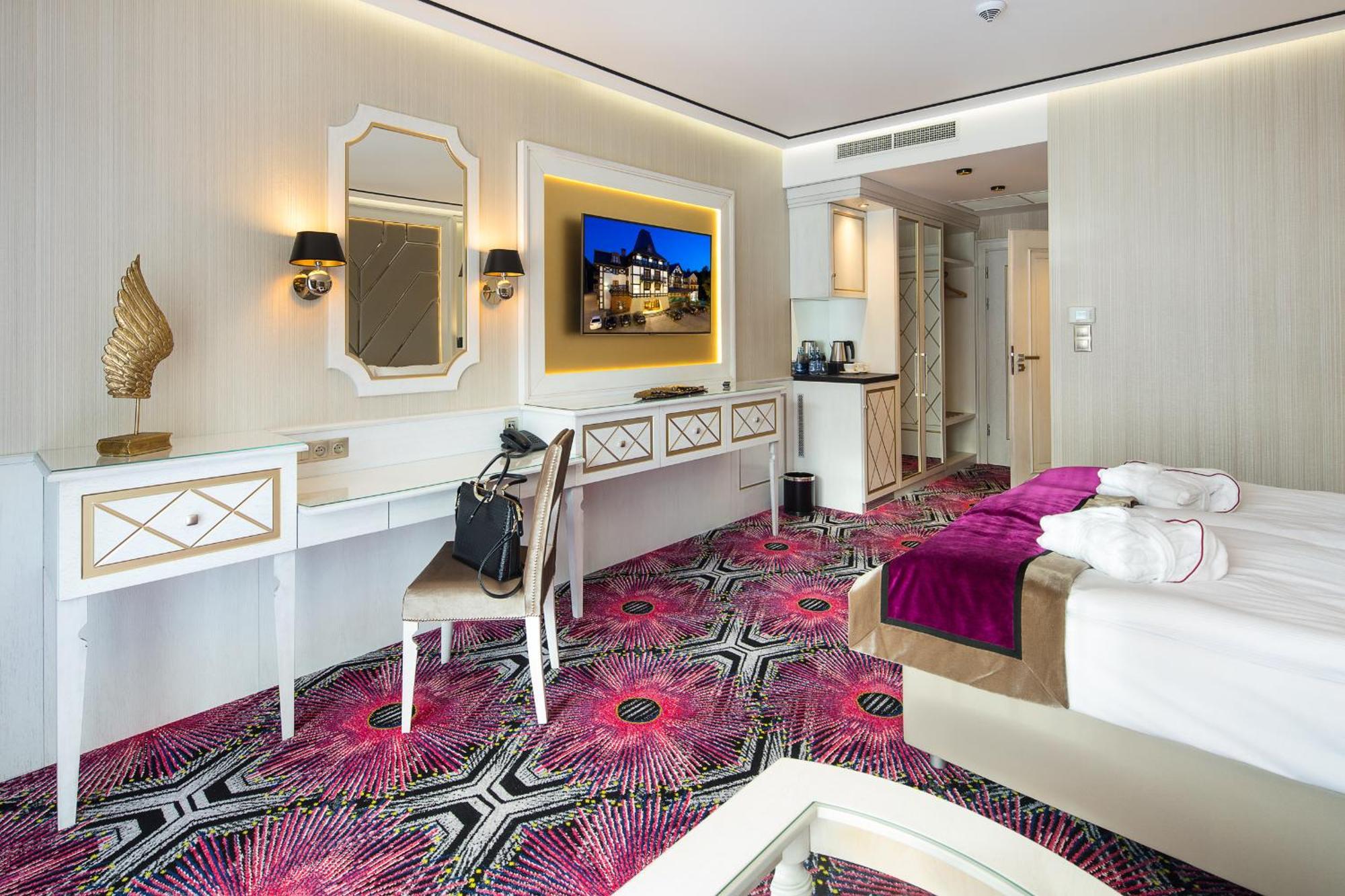 אוסטקה Hotel Royal Baltic 4* Luxury Boutique מראה חיצוני תמונה